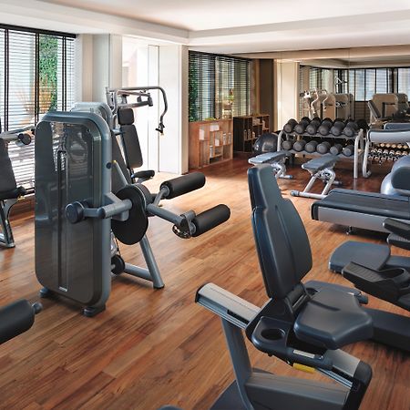 Oasia Resort Sentosa By Far East Hospitality Singapore Exteriör bild The gym at the Mandarin Oriental, Munich