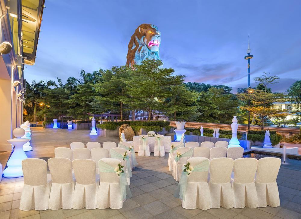 Oasia Resort Sentosa By Far East Hospitality Singapore Exteriör bild Wedding at the Star