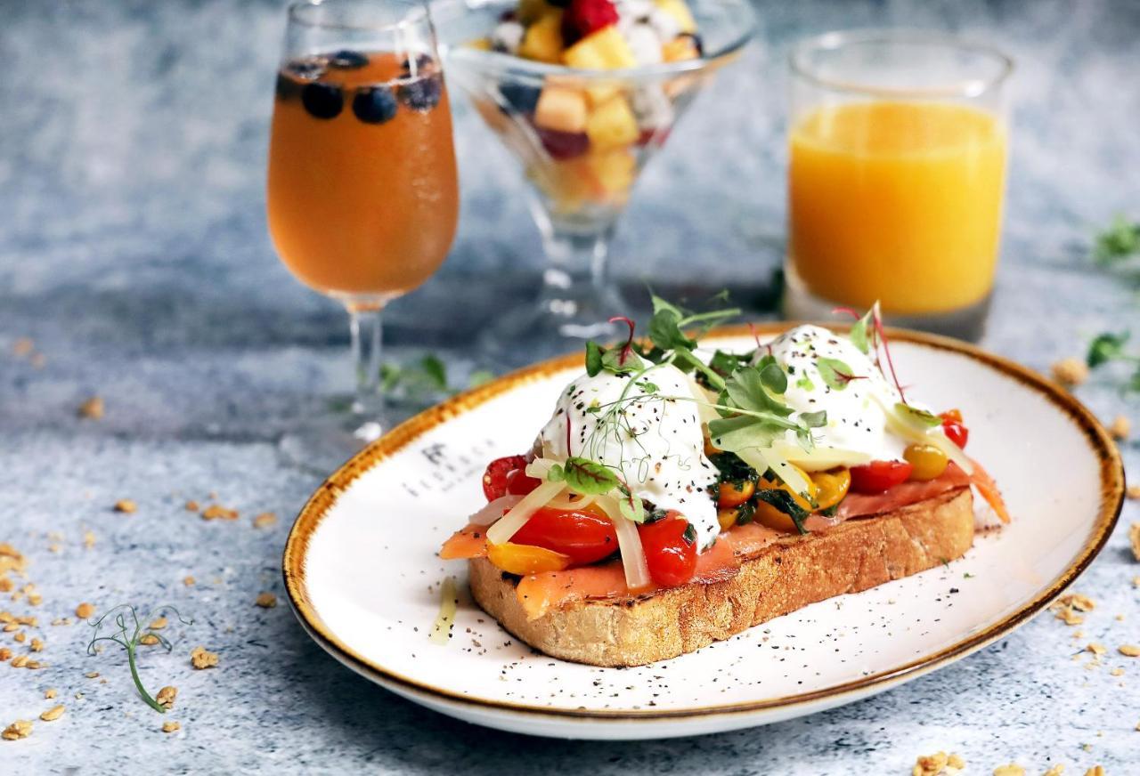 Oasia Resort Sentosa By Far East Hospitality Singapore Exteriör bild Poached eggs on toast