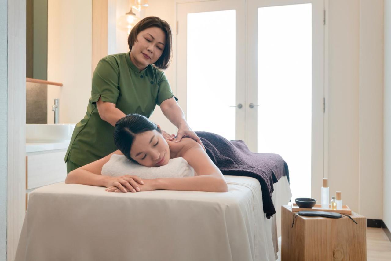 Oasia Resort Sentosa By Far East Hospitality Singapore Exteriör bild Thai massage