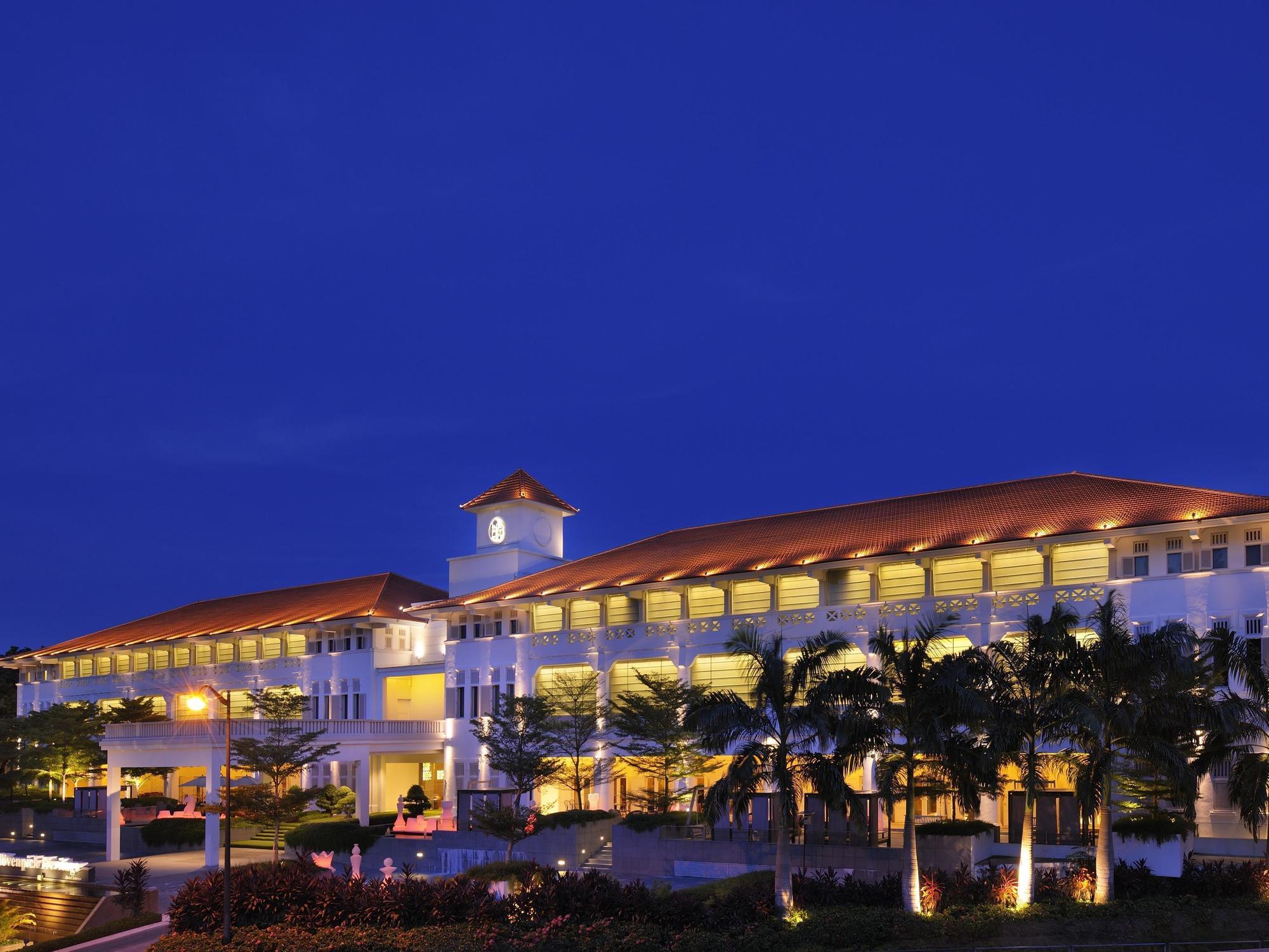 Oasia Resort Sentosa By Far East Hospitality Singapore Exteriör bild The Royal